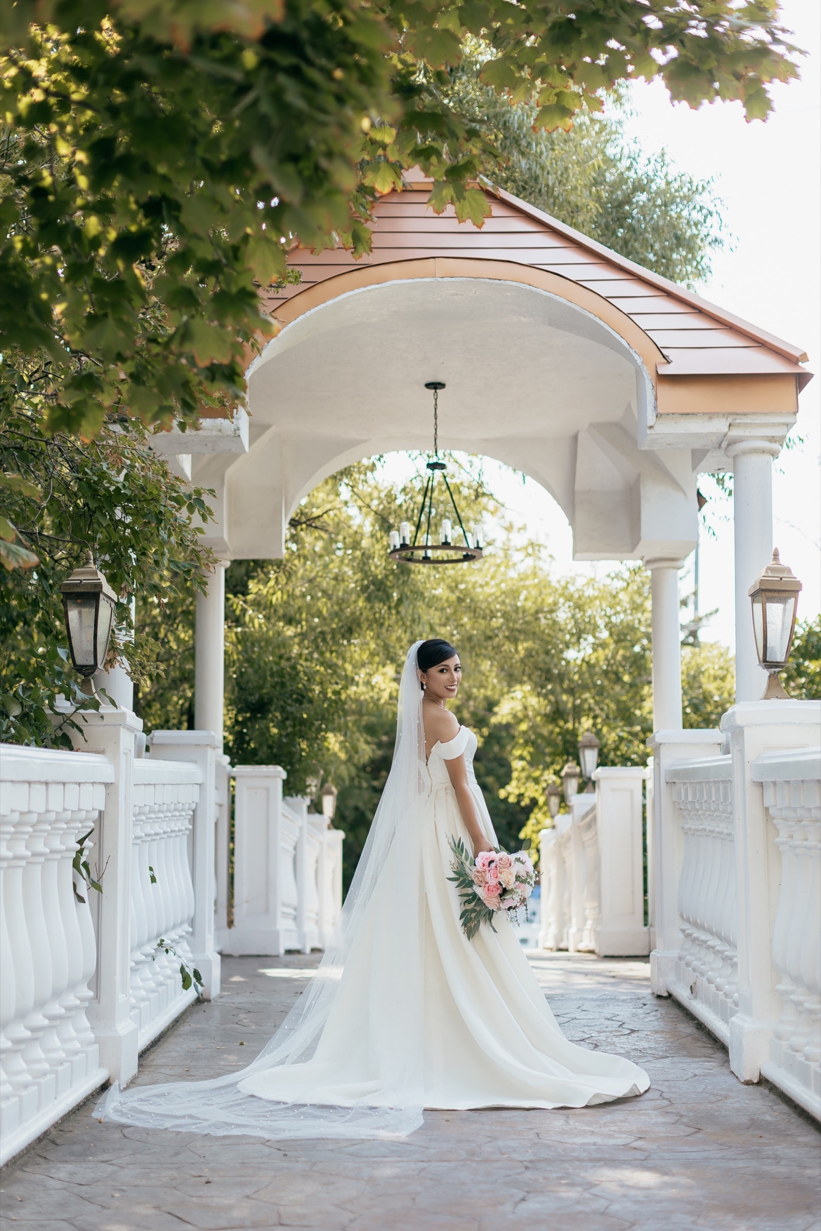 Final preparations and the veil